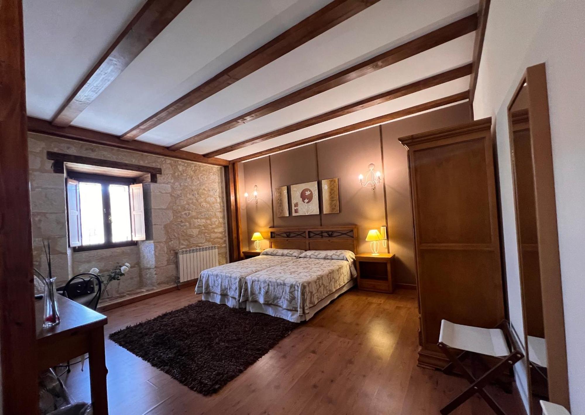 Hotel Rural Restaurante Las Baronas Santa Cruz de la Salceda Zewnętrze zdjęcie