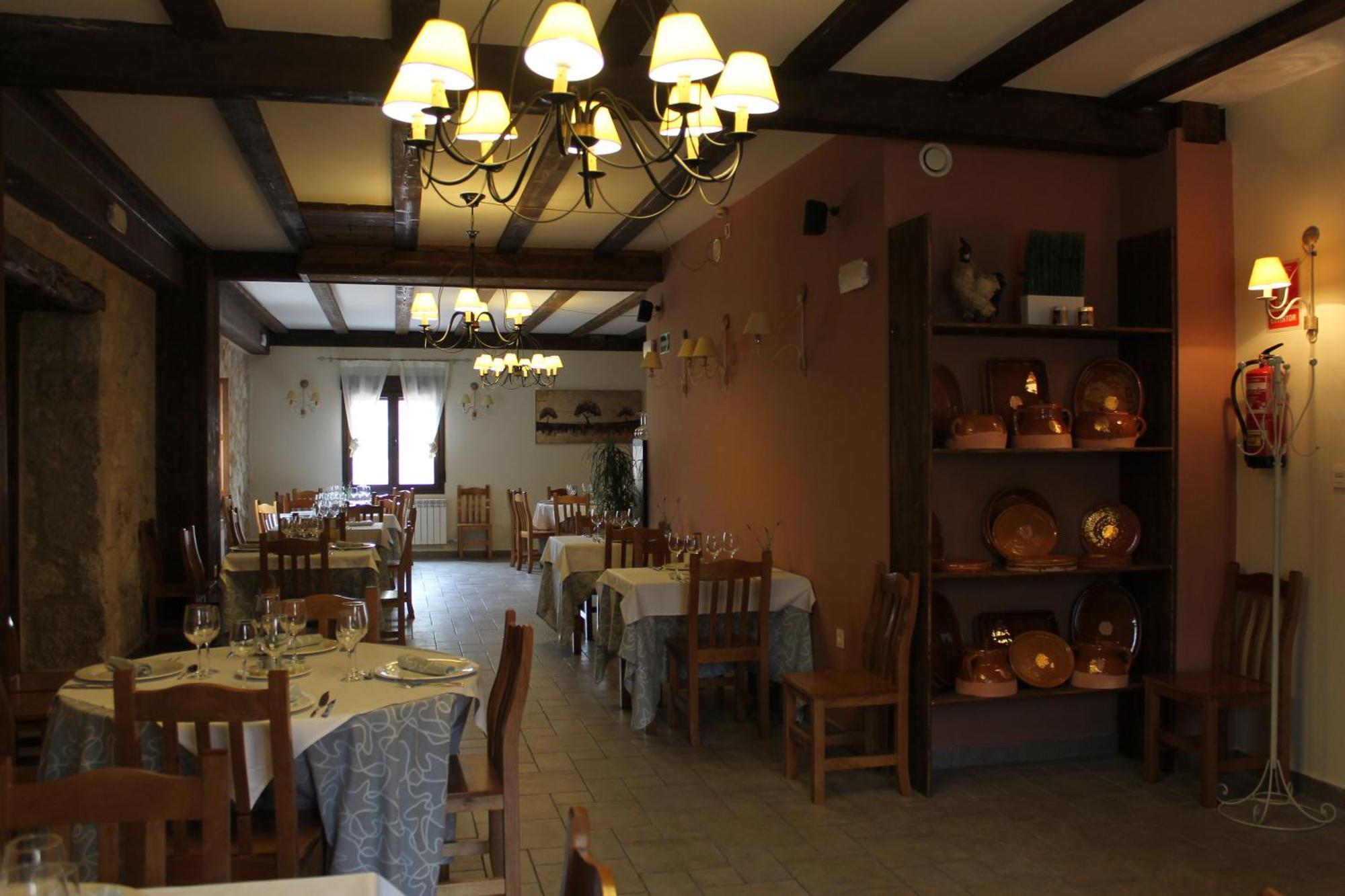 Hotel Rural Restaurante Las Baronas Santa Cruz de la Salceda Zewnętrze zdjęcie