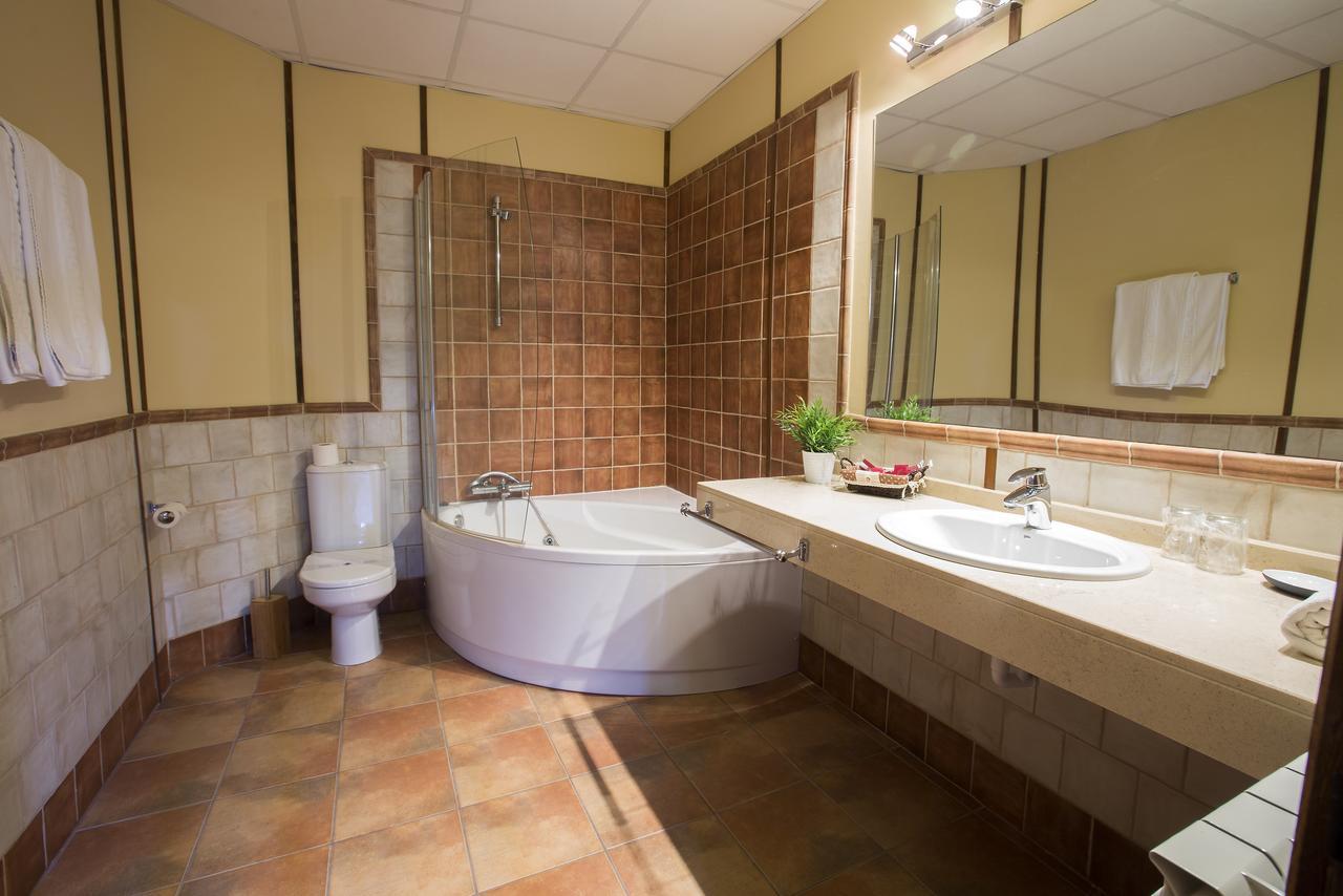 Hotel Rural Restaurante Las Baronas Santa Cruz de la Salceda Zewnętrze zdjęcie